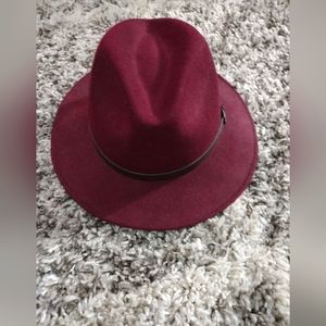 Burgundy Hat ✨ BRAND NEW w/out tags✨